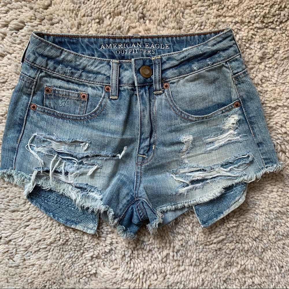 American Eagle Hi-rise Shorts. Size 00